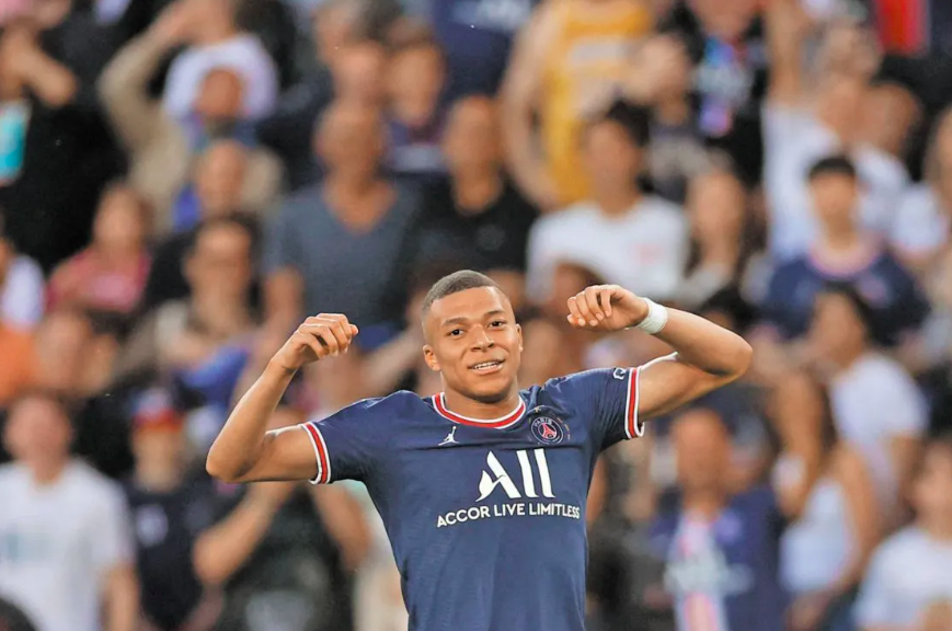 Intereses de imagen definen el futuro de Mbappé